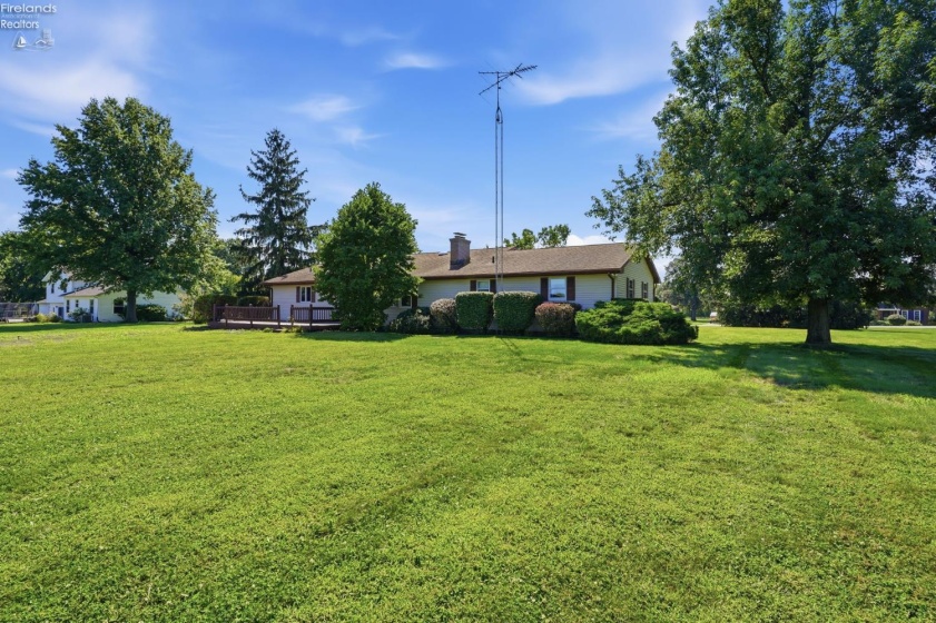 11835 River Lane Road, Oak Harbor, 43449, 3 Bedrooms Bedrooms, ,2 BathroomsBathrooms,Residential,For Sale,River Lane,20263423