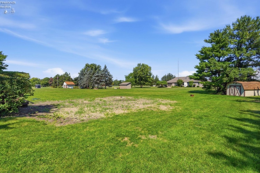 11835 River Lane Road, Oak Harbor, 43449, 3 Bedrooms Bedrooms, ,2 BathroomsBathrooms,Residential,For Sale,River Lane,20263423