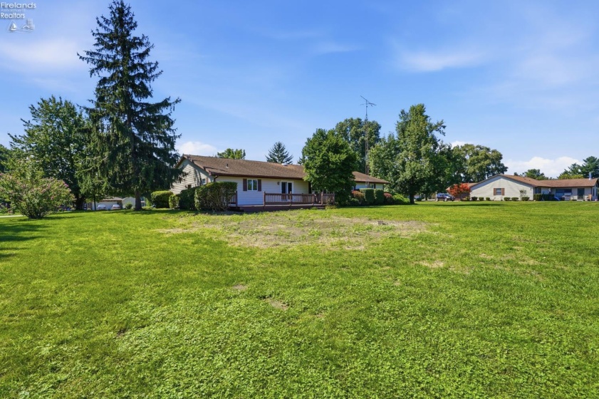 11835 River Lane Road, Oak Harbor, 43449, 3 Bedrooms Bedrooms, ,2 BathroomsBathrooms,Residential,For Sale,River Lane,20263423