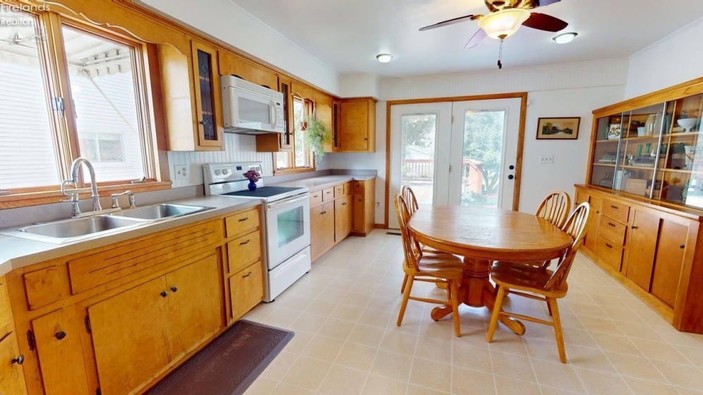 199 Main, Norwalk, 44857, 3 Bedrooms Bedrooms, ,2 BathroomsBathrooms,Residential,For Sale,Main,20263362