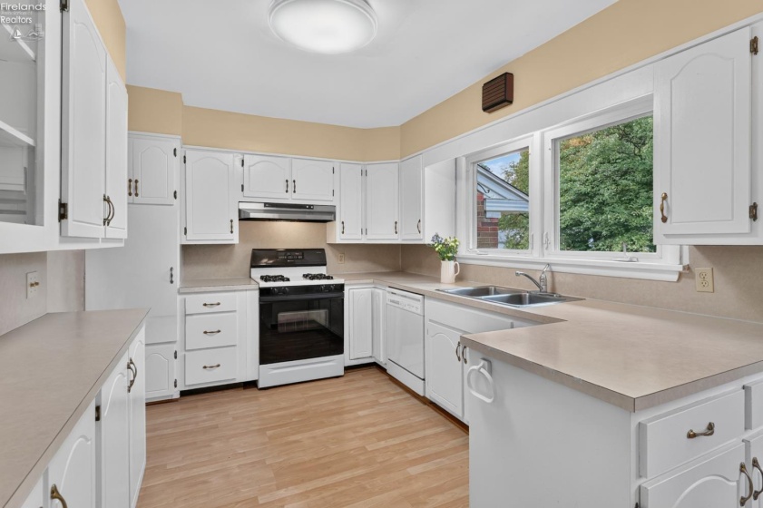 59 Shipherd, Oberlin, 44074, 3 Bedrooms Bedrooms, ,3 BathroomsBathrooms,Residential,For Sale,Shipherd,20263438
