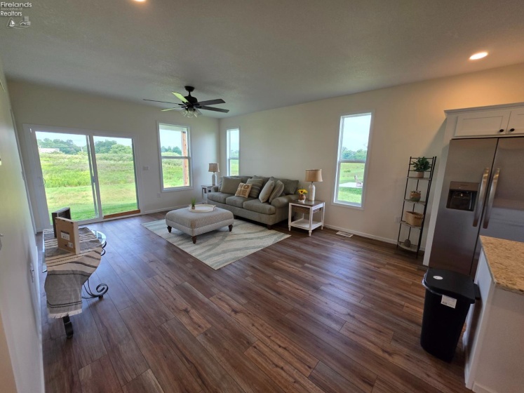 312 Ethan Drive, Fremont, 43420, 3 Bedrooms Bedrooms, ,2 BathroomsBathrooms,Residential,For Sale,Ethan Drive,20263403