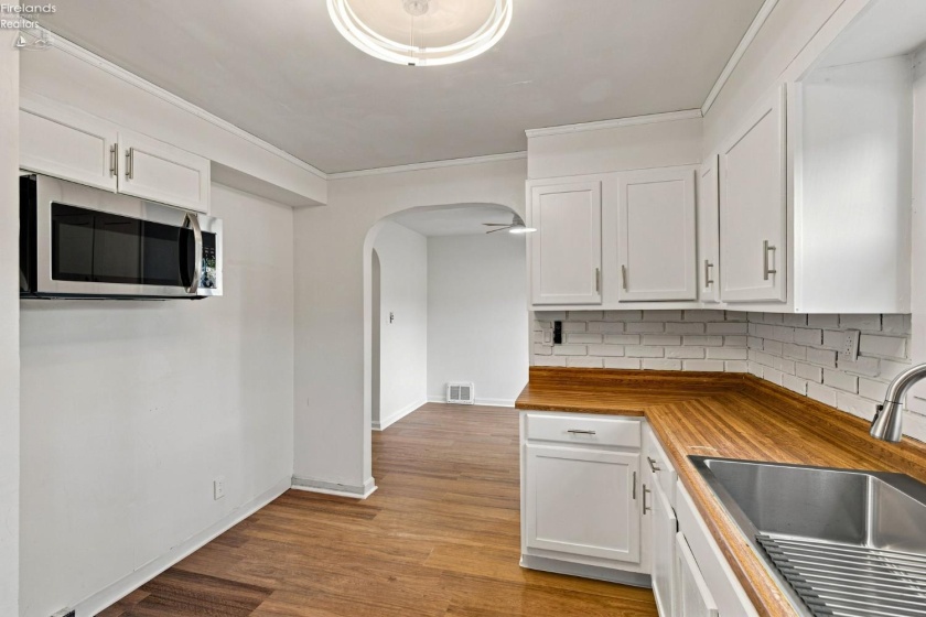 906 Duke, Mansfield, 44905, 4 Bedrooms Bedrooms, ,2 BathroomsBathrooms,Residential,For Sale,Duke,20263446