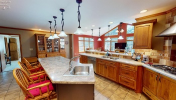 41 Adams Drive, Fremont, 43420, 4 Bedroom Bedrooms, ,4 BathroomBathrooms,Residential,For Sale,Adams,20263374