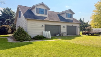 41 Adams Drive, Fremont, 43420, 4 Bedroom Bedrooms, ,4 BathroomBathrooms,Residential,For Sale,Adams,20263374