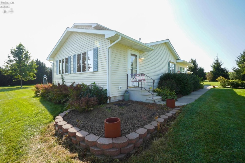 2299 County Road 181, Green Springs, 44836, 4 Bedrooms Bedrooms, ,2 BathroomsBathrooms,Residential,For Sale,County Road 181,20263453