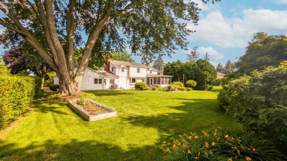 1024 Main Street, Huron, 44839, 5 Bedroom Bedrooms, ,3 BathroomBathrooms,Residential,For Sale,Main,20263244