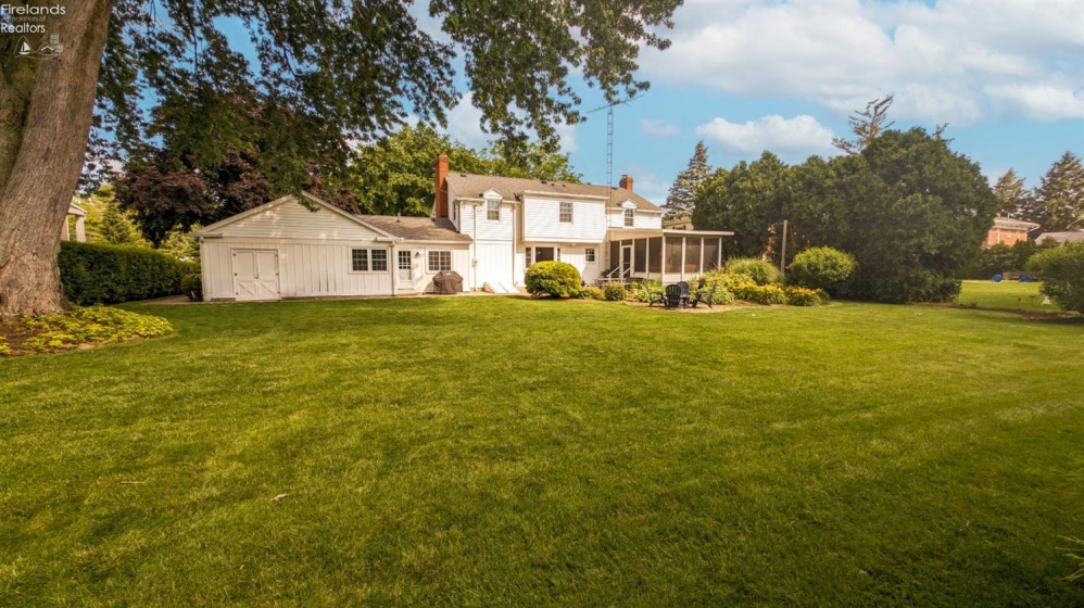 1024 Main Street, Huron, 44839, 5 Bedroom Bedrooms, ,3 BathroomBathrooms,Residential,For Sale,Main,20263244
