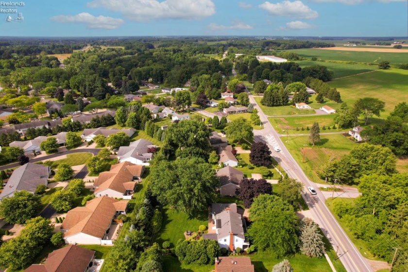 1024 Main Street, Huron, 44839, 5 Bedroom Bedrooms, ,3 BathroomBathrooms,Residential,For Sale,Main,20263244