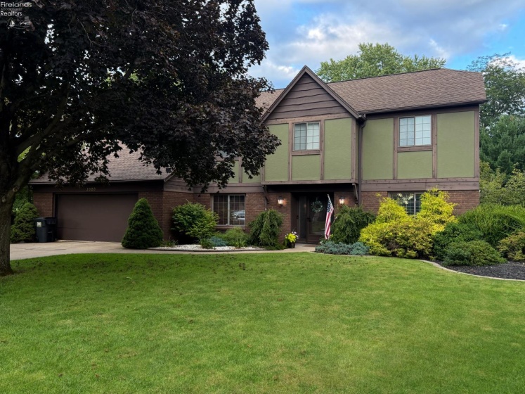 3320 Stoneway Drive, Sandusky, 44870, 4 Bedrooms Bedrooms, ,3 BathroomsBathrooms,Residential,For Sale,Stoneway,20263363