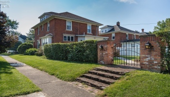 124 Prospect Street, Fremont, 43420, 4 Bedrooms Bedrooms, ,2 BathroomsBathrooms,Residential,For Sale,Prospect,20263459
