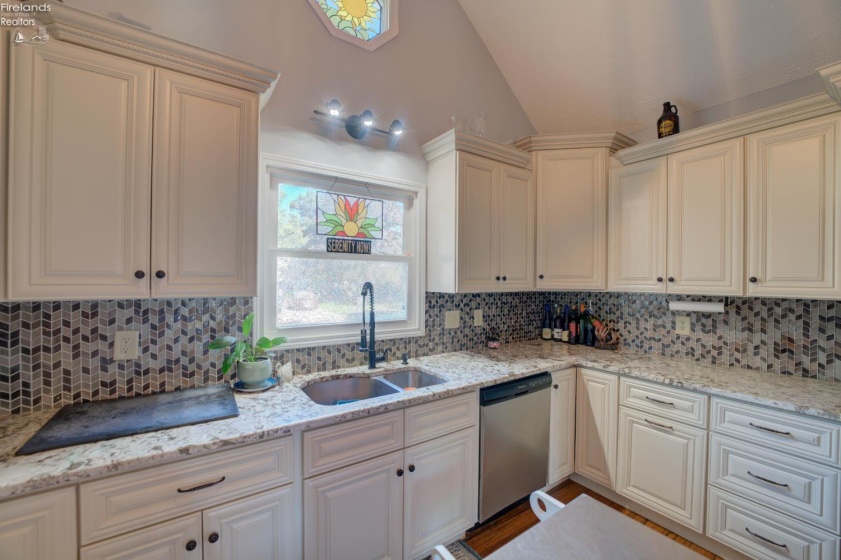 1460 Lexington, Vermilion, 44089, 4 Bedroom Bedrooms, ,5 BathroomBathrooms,Residential,For Sale,Lexington,20263264