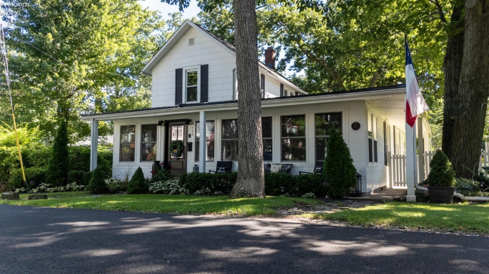 535 Elm Avenue, Lakeside, 43440, 4 Bedroom Bedrooms, ,3 BathroomBathrooms,Residential,For Sale,Elm,20263295