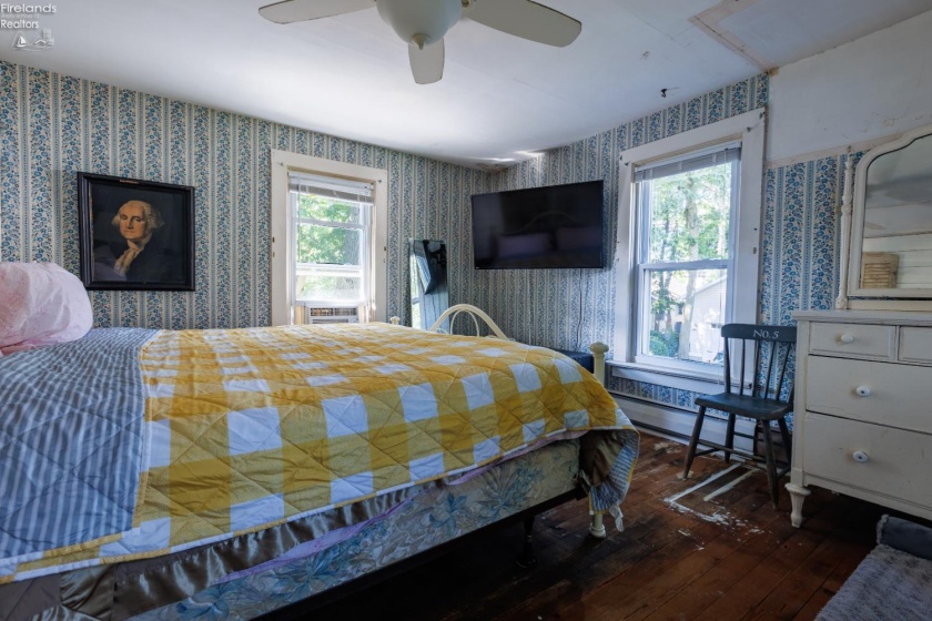 535 Elm Avenue, Lakeside, 43440, 4 Bedroom Bedrooms, ,3 BathroomBathrooms,Residential,For Sale,Elm,20263295