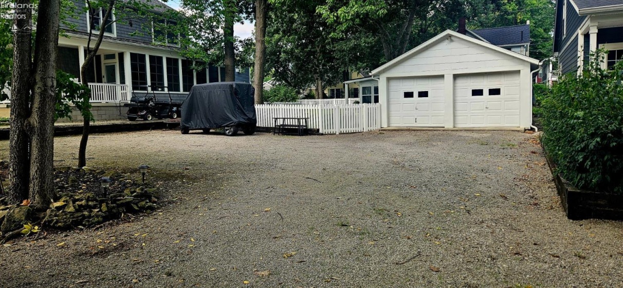535 Elm Avenue, Lakeside, 43440, 4 Bedroom Bedrooms, ,3 BathroomBathrooms,Residential,For Sale,Elm,20263295