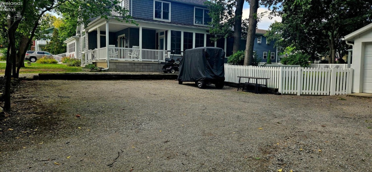 535 Elm Avenue, Lakeside, 43440, 4 Bedroom Bedrooms, ,3 BathroomBathrooms,Residential,For Sale,Elm,20263295