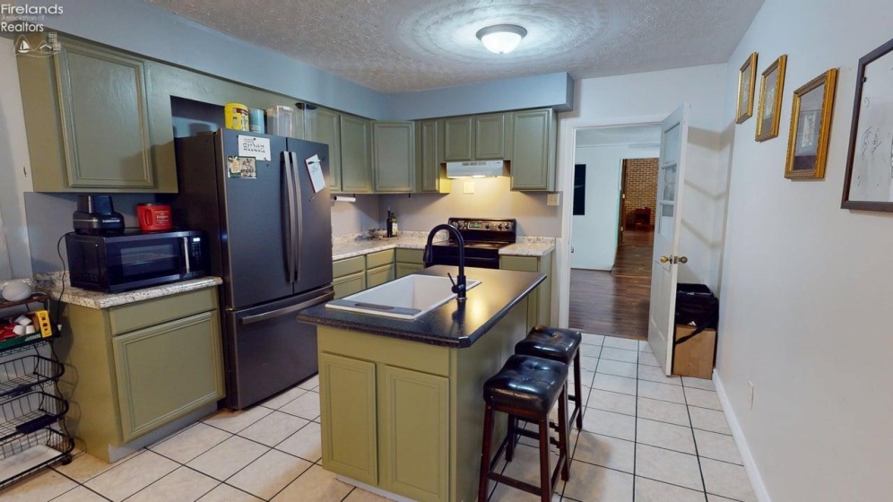 1237 Fairfax Avenue, Mansfield, 44906, 5 Bedroom Bedrooms, ,2 BathroomBathrooms,Residential,For Sale,Fairfax,20263435