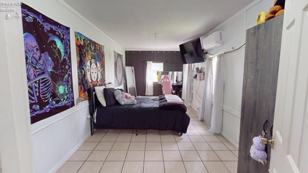1237 Fairfax Avenue, Mansfield, 44906, 5 Bedroom Bedrooms, ,2 BathroomBathrooms,Residential,For Sale,Fairfax,20263435