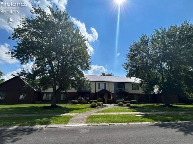 105 River Bend Dr, Norwalk, 44857, 3 Bedroom Bedrooms, ,2 BathroomBathrooms,Residential,For Sale,River Bend Dr,20263424