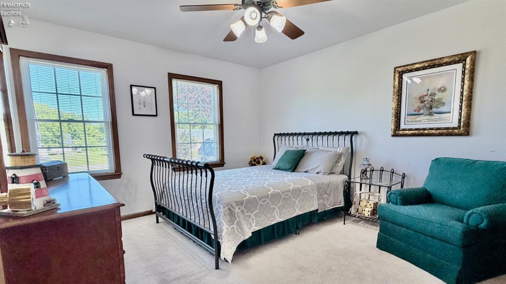 404 Sweet Valley Lane, Kelleys Island, 43438, 4 Bedrooms Bedrooms, ,3 BathroomsBathrooms,Residential,For Sale,Sweet Valley Lane,20263468