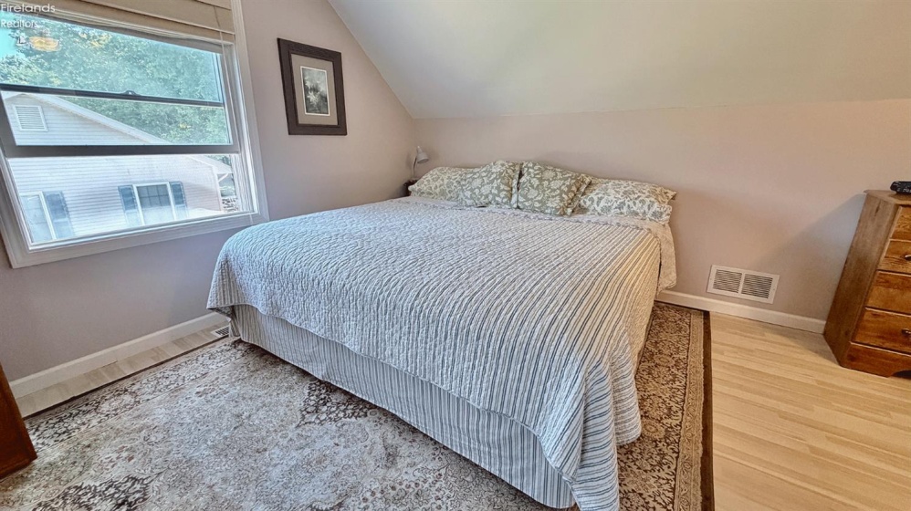 404 Sweet Valley Lane, Kelleys Island, 43438, 4 Bedrooms Bedrooms, ,3 BathroomsBathrooms,Residential,For Sale,Sweet Valley Lane,20263468