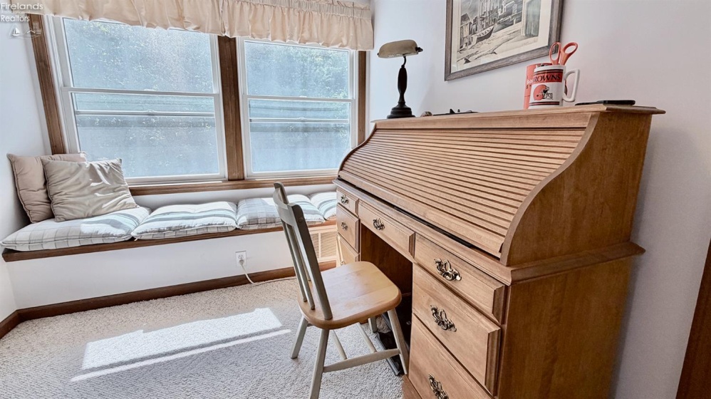 404 Sweet Valley Lane, Kelleys Island, 43438, 4 Bedrooms Bedrooms, ,3 BathroomsBathrooms,Residential,For Sale,Sweet Valley Lane,20263468