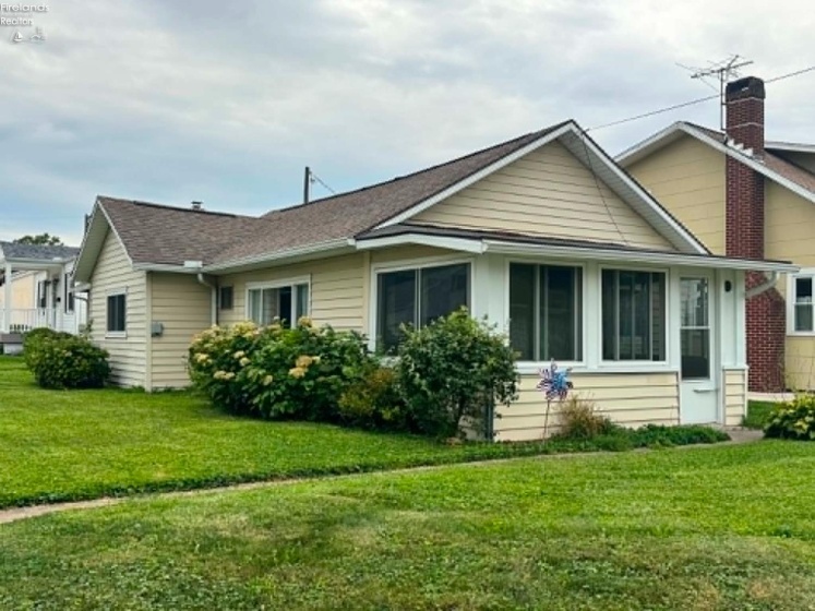 219 Munsee Place, Huron, 44839, 2 Bedrooms Bedrooms, ,1 BathroomBathrooms,Residential,For Sale,Munsee,20263469