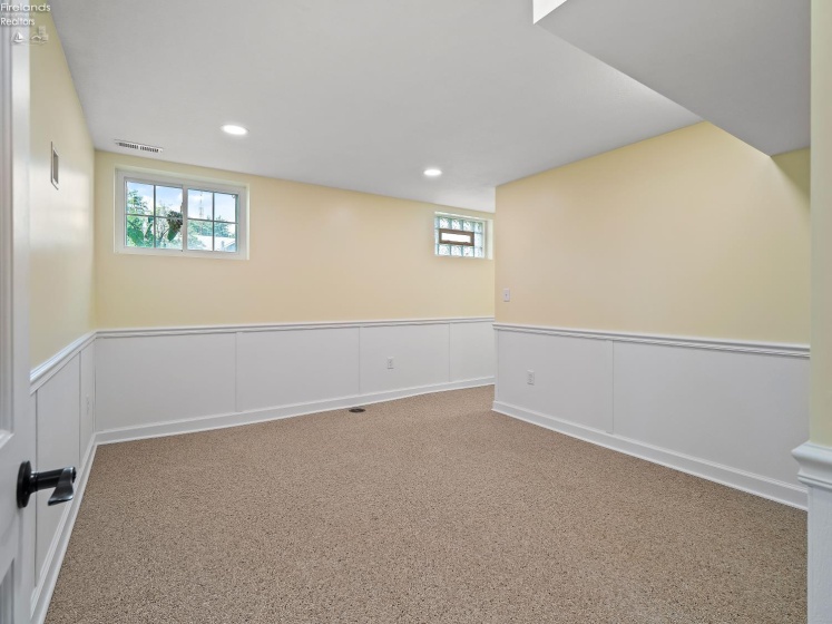801 3rd Street, Port Clinton, 43452, 3 Bedrooms Bedrooms, ,2 BathroomsBathrooms,Residential,For Sale,3rd,20263486