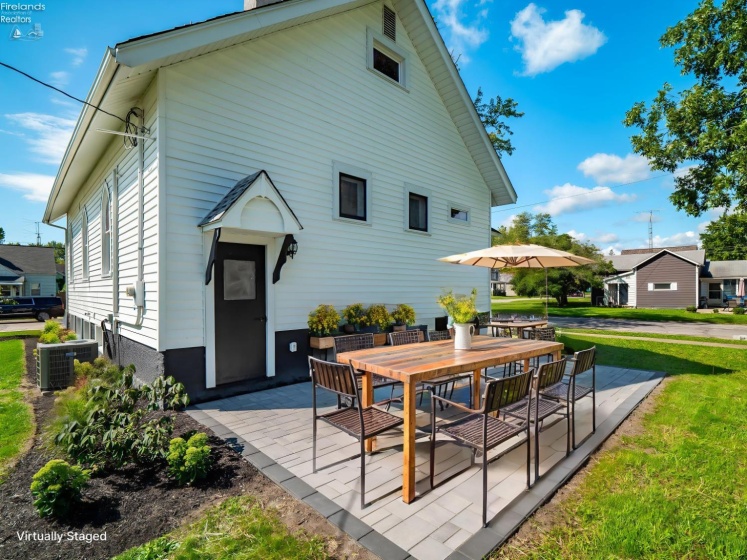 801 3rd Street, Port Clinton, 43452, 3 Bedrooms Bedrooms, ,2 BathroomsBathrooms,Residential,For Sale,3rd,20263486