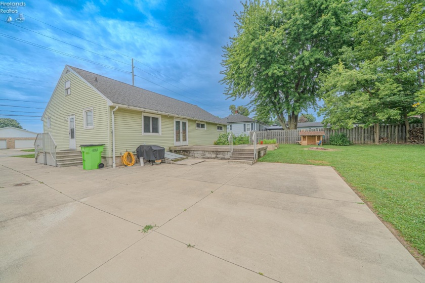 1514 Cole Road, Fremont, 43420, 4 Bedrooms Bedrooms, ,2 BathroomsBathrooms,Residential,For Sale,Cole,20263475