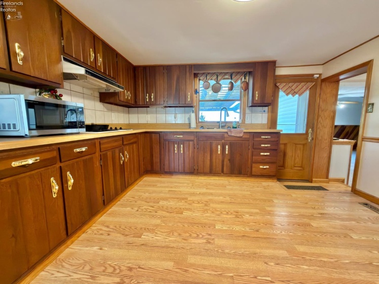 13273 Township Road 178, Bellevue, 44811, 3 Bedroom Bedrooms, ,2 BathroomBathrooms,Residential,For Sale,Township Road 178,20263259