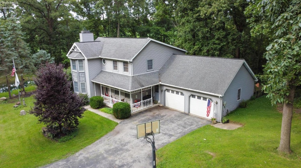 15680 Thornwood Drive, Findlay, 45840, 4 Bedroom Bedrooms, ,3 BathroomBathrooms,Residential,For Sale,Thornwood,20263376