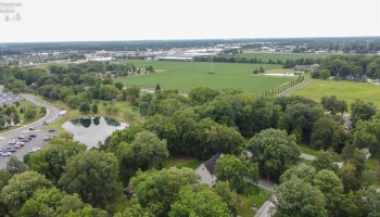 15680 Thornwood Drive, Findlay, 45840, 4 Bedroom Bedrooms, ,3 BathroomBathrooms,Residential,For Sale,Thornwood,20263376