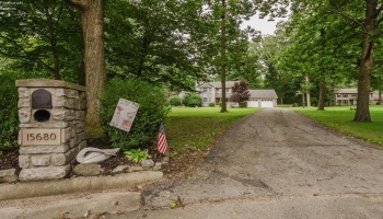 15680 Thornwood Drive, Findlay, 45840, 4 Bedroom Bedrooms, ,3 BathroomBathrooms,Residential,For Sale,Thornwood,20263376