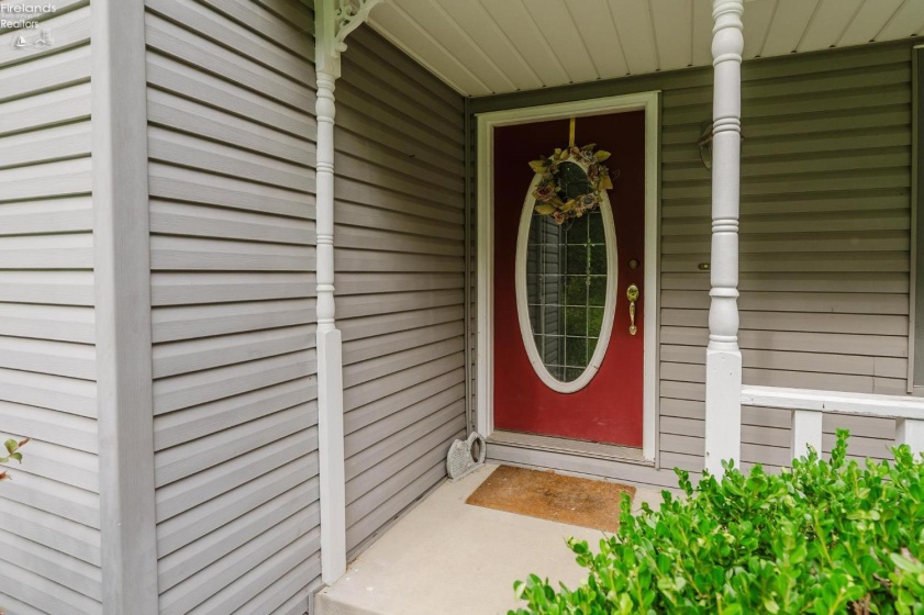 15680 Thornwood Drive, Findlay, 45840, 4 Bedroom Bedrooms, ,3 BathroomBathrooms,Residential,For Sale,Thornwood,20263376