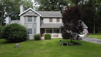 15680 Thornwood Drive, Findlay, 45840, 4 Bedroom Bedrooms, ,3 BathroomBathrooms,Residential,For Sale,Thornwood,20263376