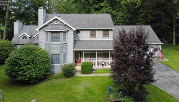 15680 Thornwood Drive, Findlay, 45840, 4 Bedroom Bedrooms, ,3 BathroomBathrooms,Residential,For Sale,Thornwood,20263376