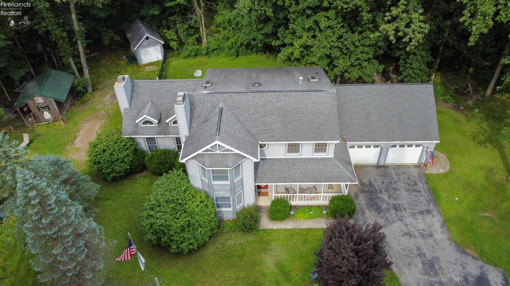 15680 Thornwood Drive, Findlay, 45840, 4 Bedroom Bedrooms, ,3 BathroomBathrooms,Residential,For Sale,Thornwood,20263376