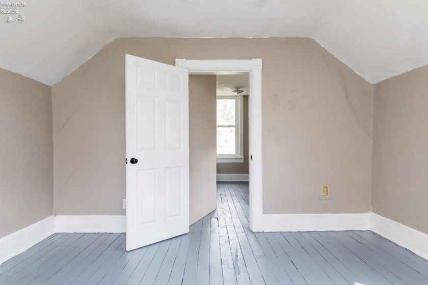 292 Market Street, Tiffin, 44883, 3 Bedroom Bedrooms, ,2 BathroomBathrooms,Residential,For Sale,Market,20263444