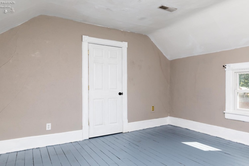292 Market Street, Tiffin, 44883, 3 Bedroom Bedrooms, ,2 BathroomBathrooms,Residential,For Sale,Market,20263444