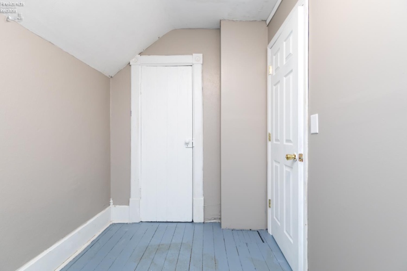292 Market Street, Tiffin, 44883, 3 Bedroom Bedrooms, ,2 BathroomBathrooms,Residential,For Sale,Market,20263444