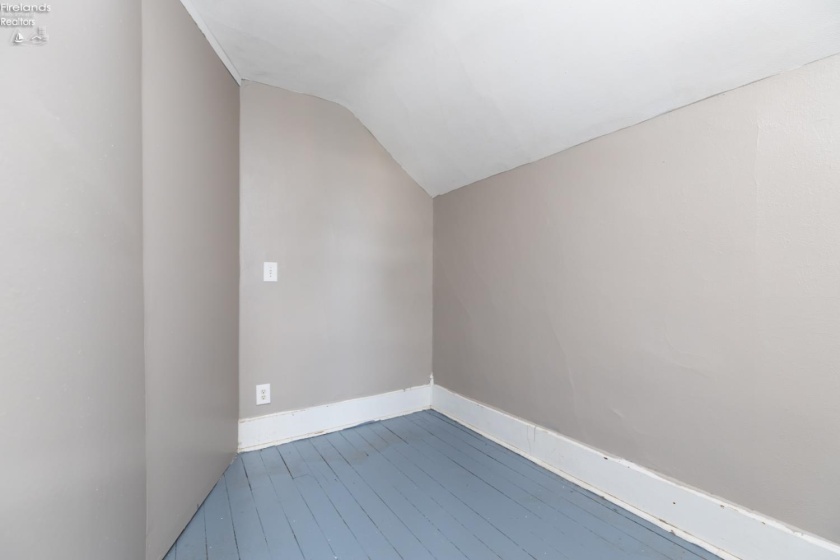 292 Market Street, Tiffin, 44883, 3 Bedroom Bedrooms, ,2 BathroomBathrooms,Residential,For Sale,Market,20263444