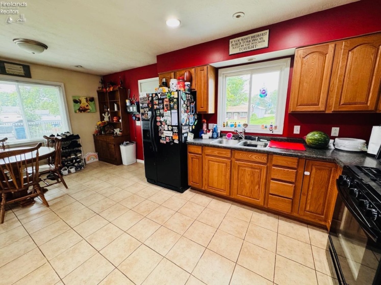 2025 Rohde Street, Sandusky, 44870, 3 Bedrooms Bedrooms, ,2 BathroomsBathrooms,Residential,For Sale,Rohde,20263480