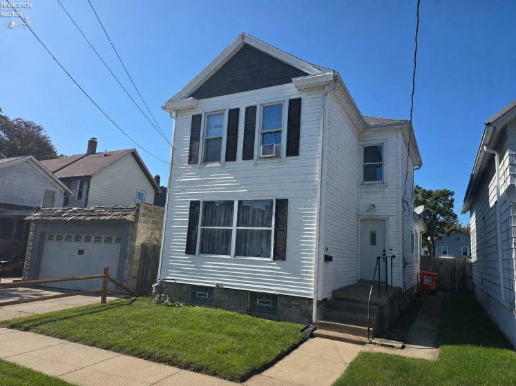 407 Center Street, Sandusky, 44870, 3 Bedrooms Bedrooms, ,1 BathroomBathrooms,Residential,For Sale,Center,20263460