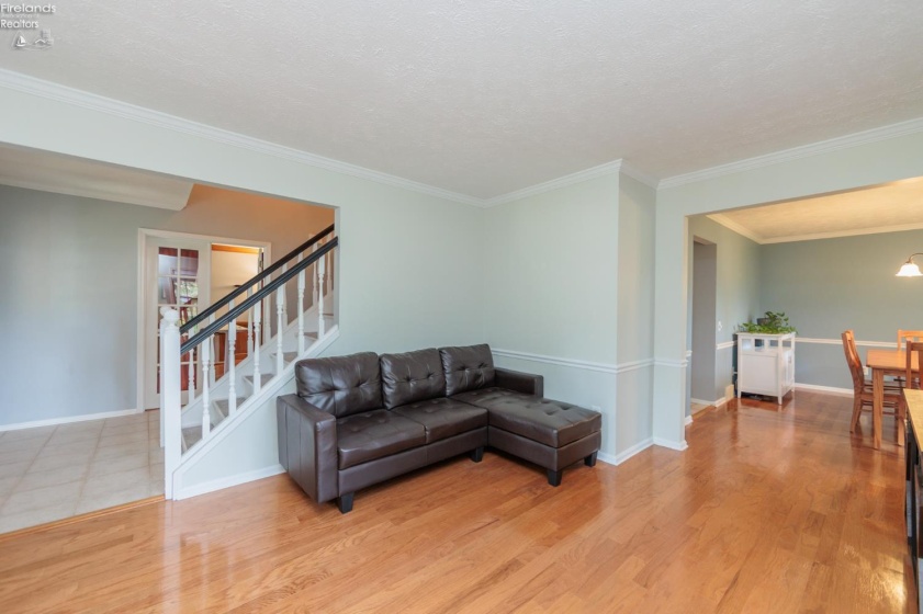 32263 Plumbrook Court, Avon Lake, 44012, 4 Bedrooms Bedrooms, ,3 BathroomsBathrooms,Residential,For Sale,Plumbrook,20263472