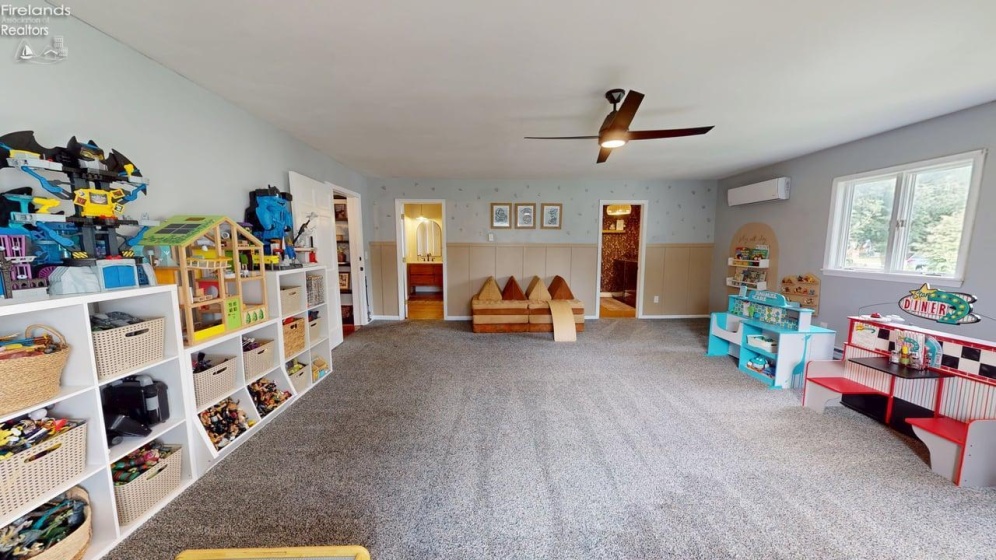 913 Myrtle, Willard, 44890, 4 Bedrooms Bedrooms, ,3 BathroomsBathrooms,Residential,For Sale,Myrtle,20263471