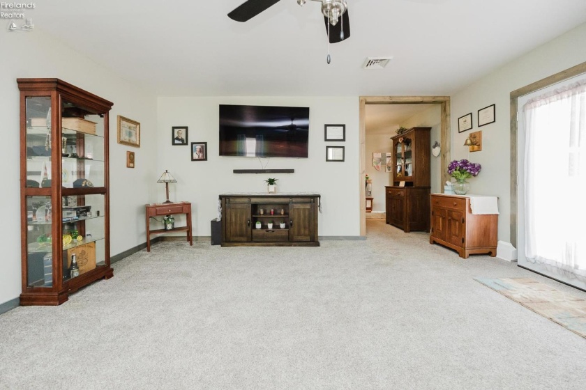 1228 Tucker Road, Fremont, 43420, 3 Bedroom Bedrooms, ,2 BathroomBathrooms,Residential,For Sale,Tucker,20263285