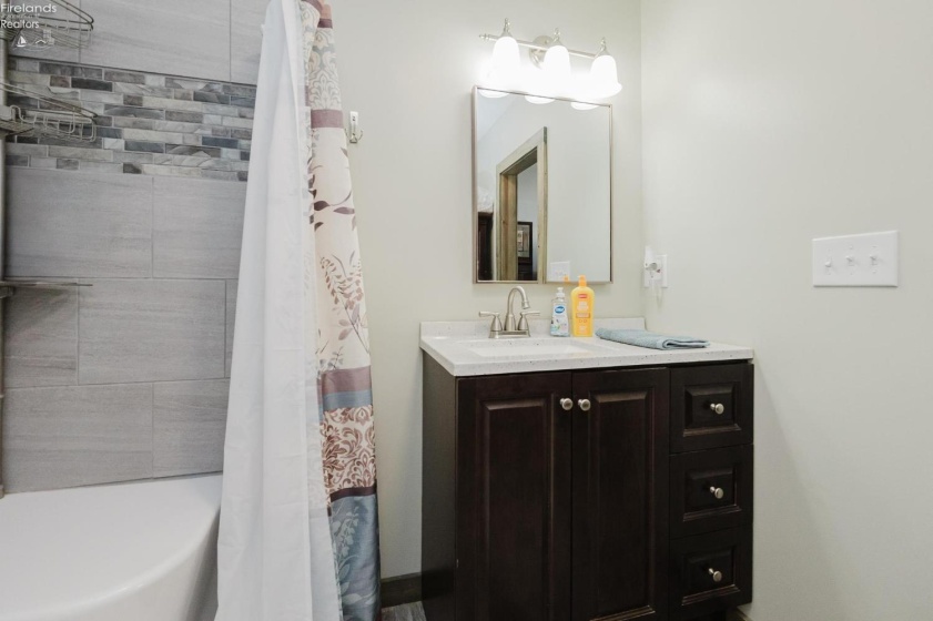 1228 Tucker Road, Fremont, 43420, 3 Bedroom Bedrooms, ,2 BathroomBathrooms,Residential,For Sale,Tucker,20263285