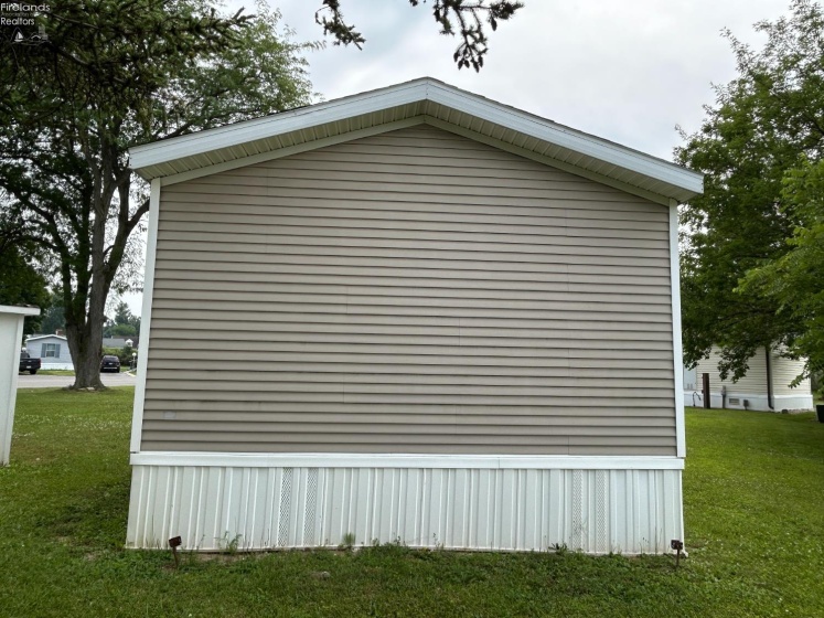 1730 Port Clinton Rd, Fremont, 43420, 3 Bedroom Bedrooms, ,2 BathroomBathrooms,Residential,For Sale,Port Clinton Rd,20262825