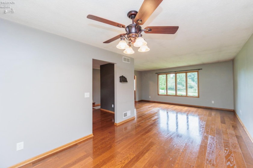 246 Portage Path, Willard, 44890, 3 Bedroom Bedrooms, ,2 BathroomBathrooms,Residential,For Sale,Portage Path,20263505